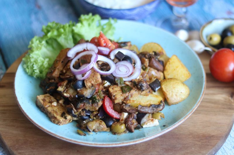 Mediterrane Tempeh Pfanne