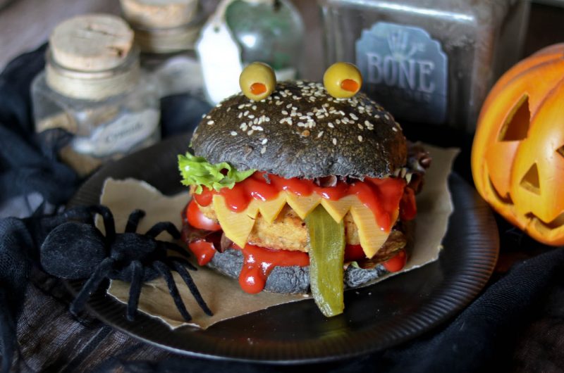 Halloween Veggie-Monster-Burger